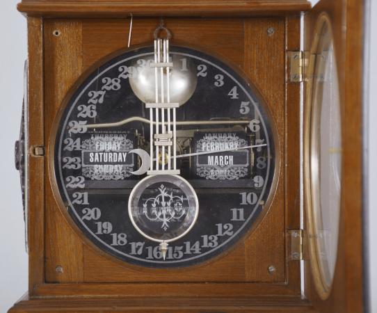 Reproduction of the Ithaca Calendar Clock Co. "No. 3 1/2 Parlor" shelf clock