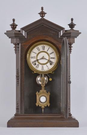 Welch, Spring & Co., Forestville, Conn., "Lucca VP" shelf clock with a spring driven 8 day time and strike movement in a rosewood veneered case.